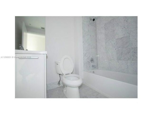 244 BISCAYNE BL 3408, Miami, FL 33132