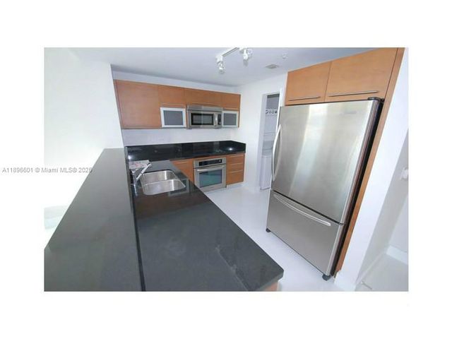 244 BISCAYNE BL 3408, Miami, FL 33132