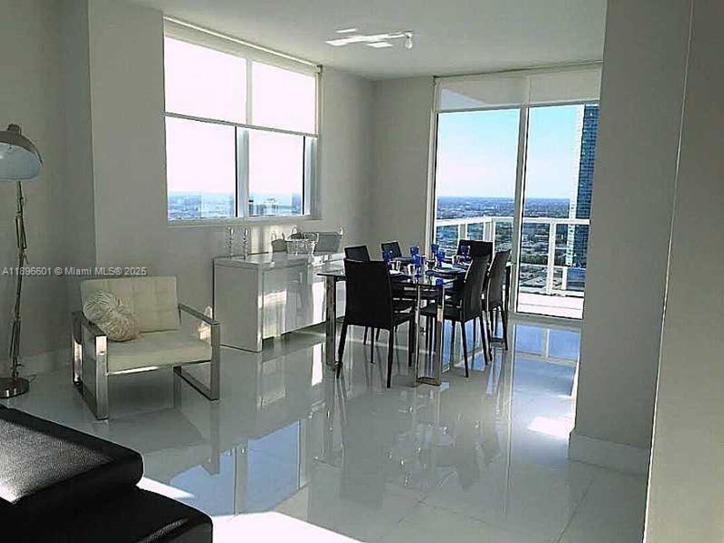 244 BISCAYNE BL 3408, Miami, FL 33132