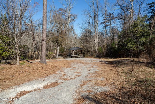 518 Toms Creek Road, Rocky Point, NC 28457
