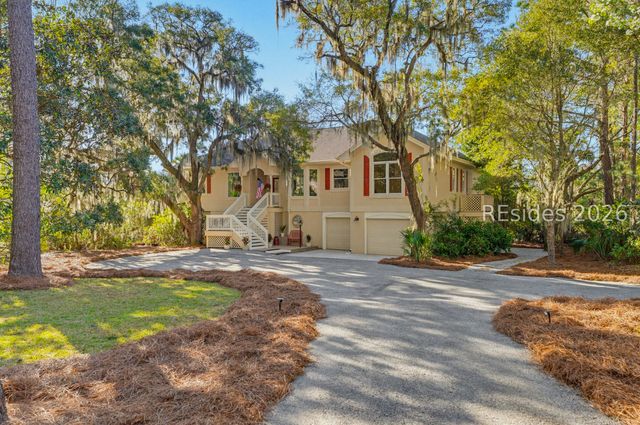 2 S Oak Forest Dr, Okatie, SC 29909
