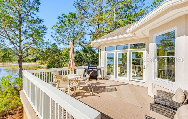 2 S Oak Forest Dr, Okatie, SC 29909