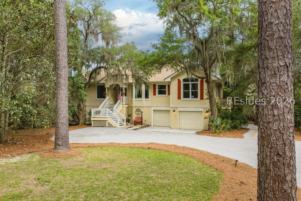 2 S Oak Forest Dr, Okatie, SC 29909
