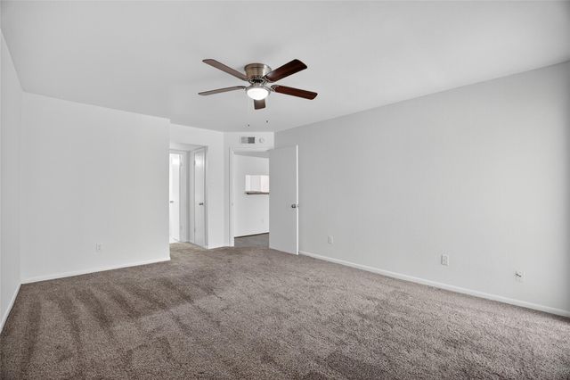 8527 Hearth Drive 32, Houston, TX 77054