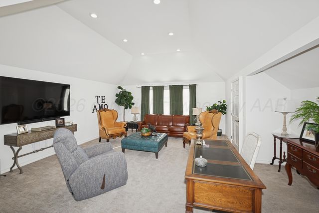 12 WILLOW BRIDGE Drive, Amarillo, TX 79106