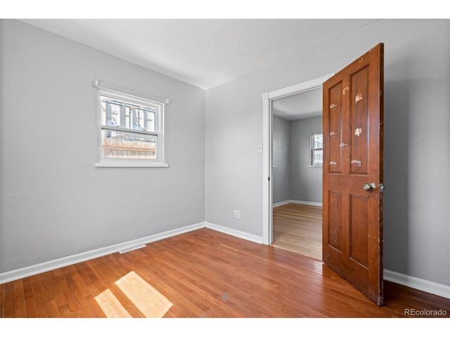 1105 S Zenobia St, Denver, CO 80219