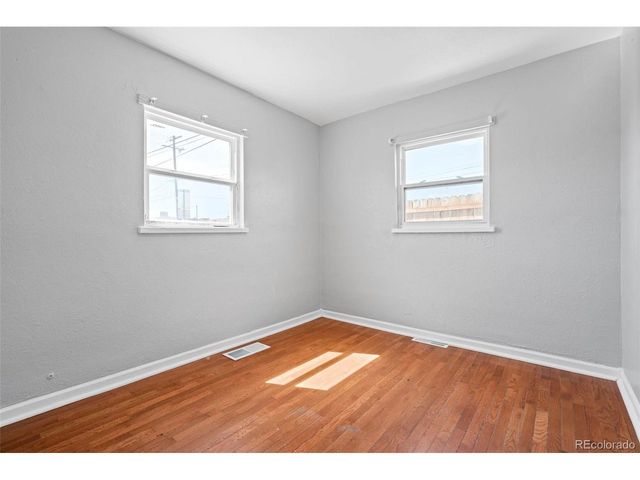 1105 S Zenobia St, Denver, CO 80219