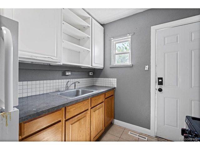 1105 S Zenobia St, Denver, CO 80219