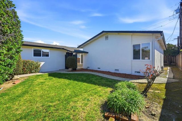 886 Brent Drive, Cupertino, CA 95014