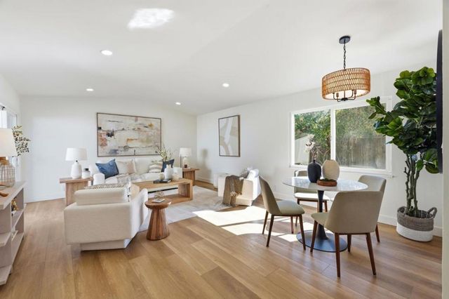 886 Brent Drive, Cupertino, CA 95014