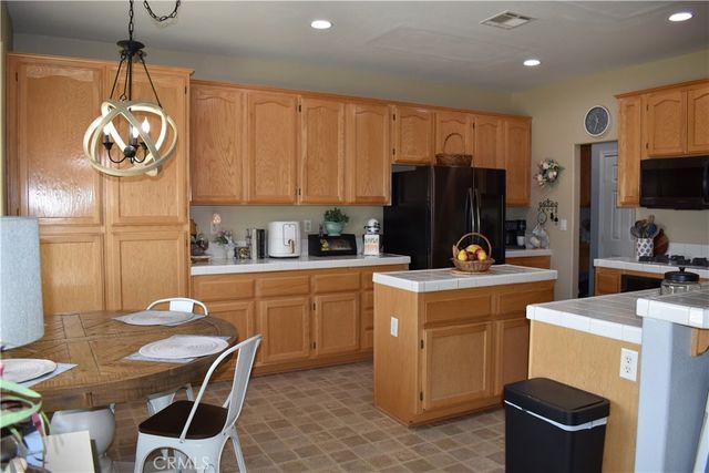 39768 Registry, Palmdale, CA 93551