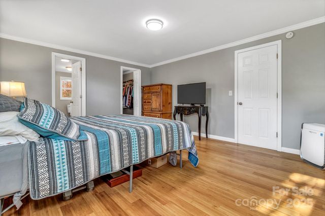 118 Heather Drive, Asheville, NC 28806