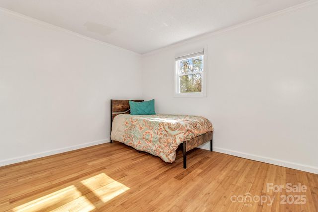 118 Heather Drive, Asheville, NC 28806