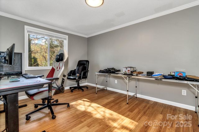 118 Heather Drive, Asheville, NC 28806