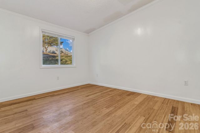 118 Heather Drive, Asheville, NC 28806