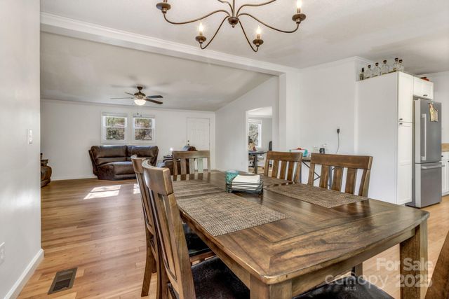 118 Heather Drive, Asheville, NC 28806