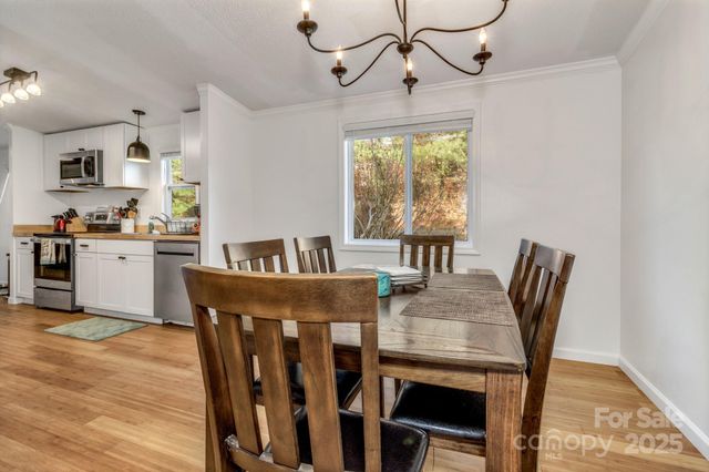 118 Heather Drive, Asheville, NC 28806