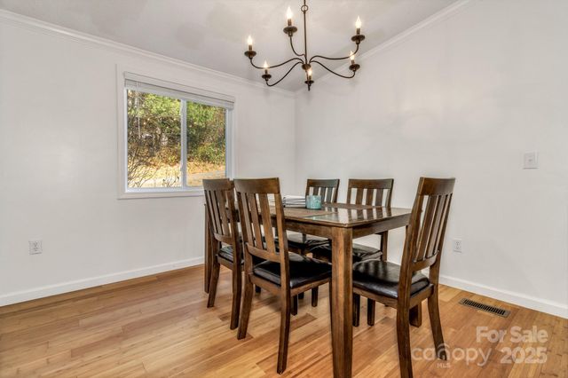 118 Heather Drive, Asheville, NC 28806