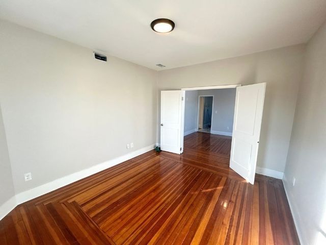 79 3rd Street 3, Medford, MA 02155