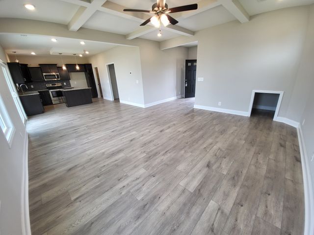 201 King Rd, Clarksville, TN 37042