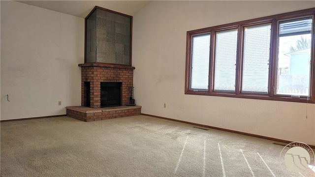 373 Stewart Ct S, Billings, MT 59105