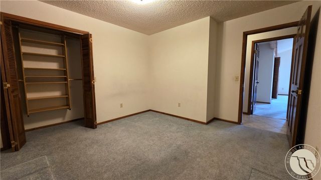 373 Stewart Ct S, Billings, MT 59105