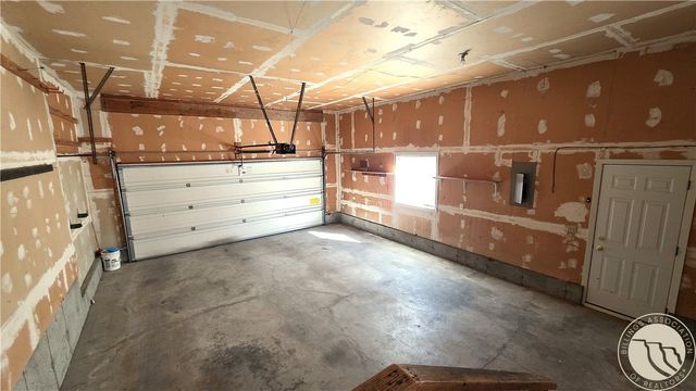 373 Stewart Ct S, Billings, MT 59105