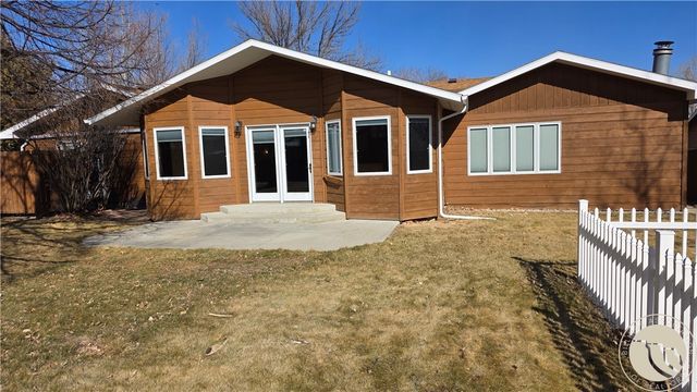 373 Stewart Ct S, Billings, MT 59105