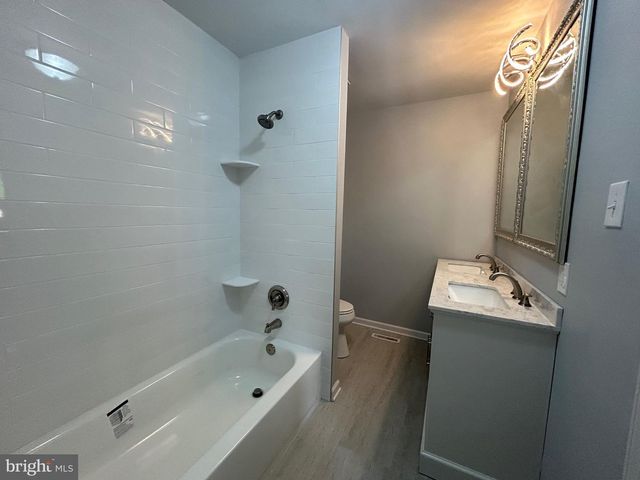128 DENBIGH TER, West Chester, PA 19380