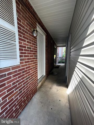 128 DENBIGH TER, West Chester, PA 19380