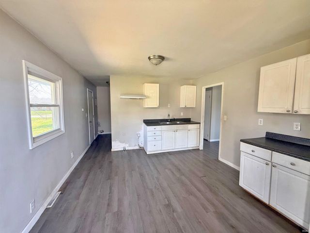 1902 Edgemont Way, Anderson, IN 46011