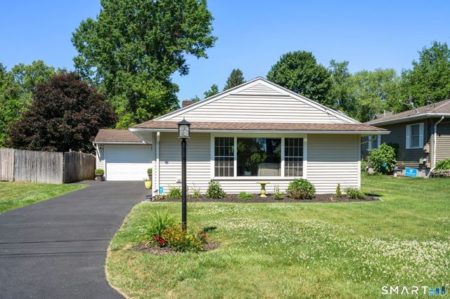 31 Cowan Street, Suffield, CT 06078