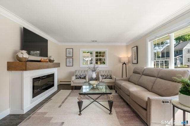 31 Cowan Street, Suffield, CT 06078