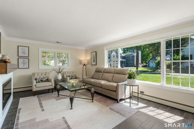 31 Cowan Street, Suffield, CT 06078