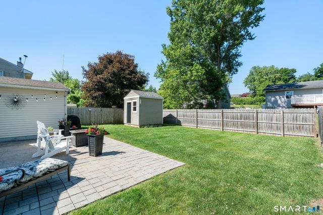 31 Cowan Street, Suffield, CT 06078