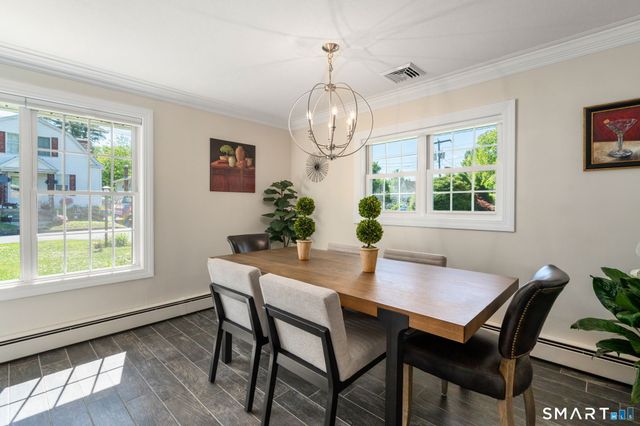 31 Cowan Street, Suffield, CT 06078