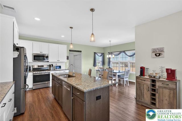 5053 Lilac Drive, North Whitehall Twp, PA 18078