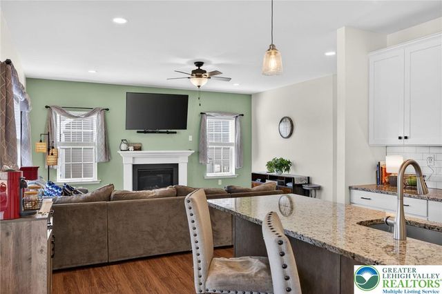 5053 Lilac Drive, North Whitehall Twp, PA 18078