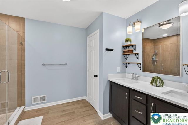 5053 Lilac Drive, North Whitehall Twp, PA 18078
