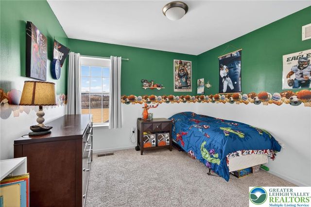 5053 Lilac Drive, North Whitehall Twp, PA 18078