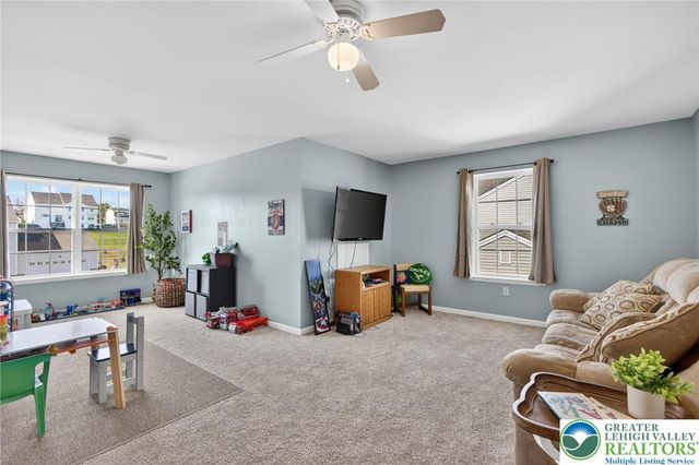 5053 Lilac Drive, North Whitehall Twp, PA 18078