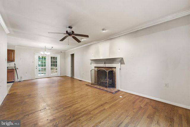 4422 BERWICK PL, Woodbridge, VA 22192