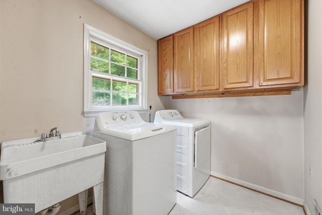 4422 BERWICK PL, Woodbridge, VA 22192