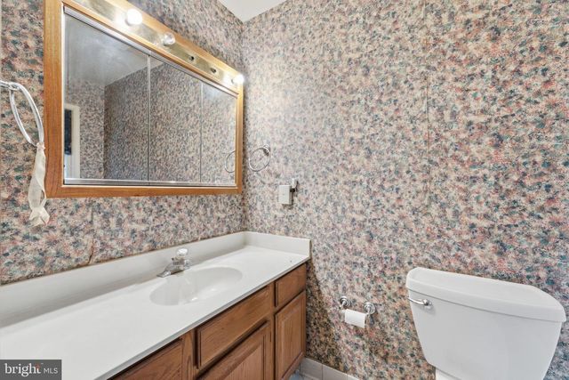 4422 BERWICK PL, Woodbridge, VA 22192