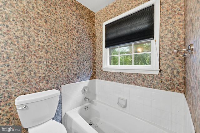 4422 BERWICK PL, Woodbridge, VA 22192
