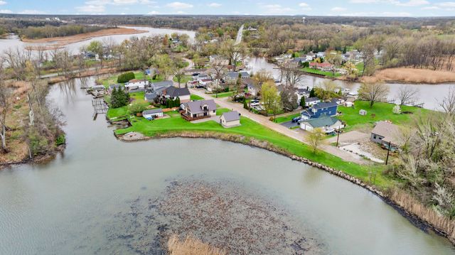 15643 Milliman Road, Brownstown, MI 48173