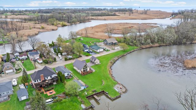 15643 Milliman Road, Brownstown, MI 48173