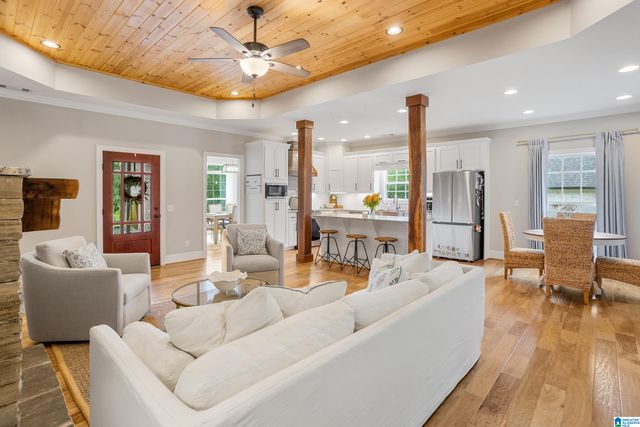 17 ASHBURY DRIVE, Warrior, AL 35180