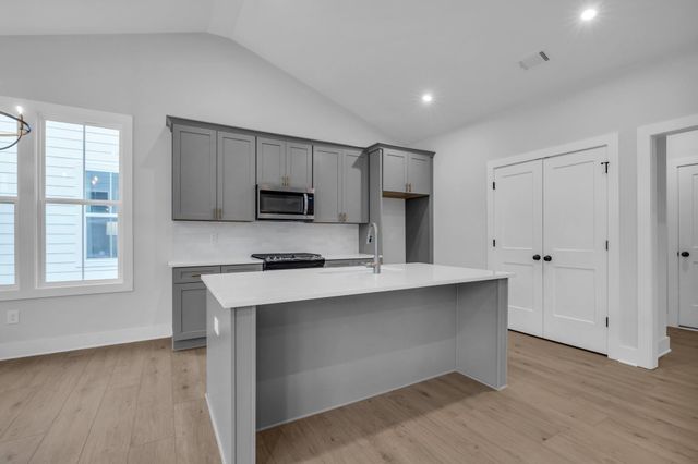2552 Butlers Green Circle Lot 5, Chattanooga, TN 37421