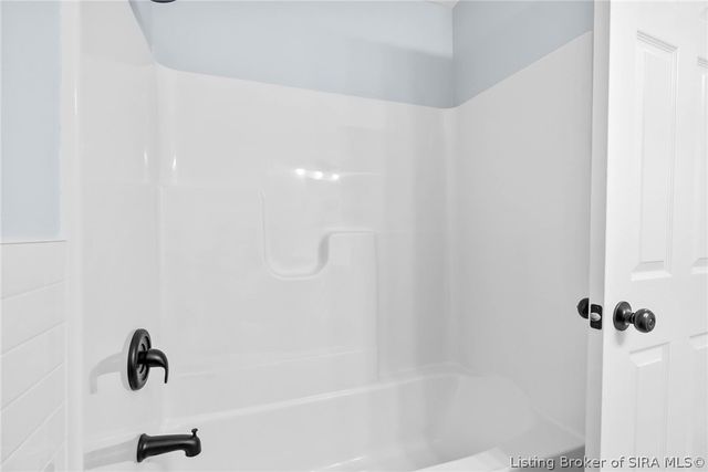 2260 Lone Acres Drive NE, New Salisbury, IN 47161